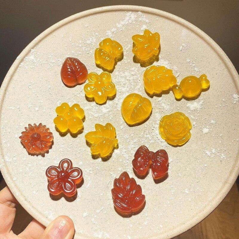 KuviKoo™ Silicone Baking Molds Set - Flowers, Leaves, Candy, Bow Shapes for Chocolate, Gummies, Ice Decoration, Food Safe Material, Easy To Clean