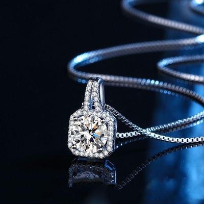 Japanese Korean Fashion Square Zirconia Pendant Necklace - Women's Clavicle Chain Accessories
