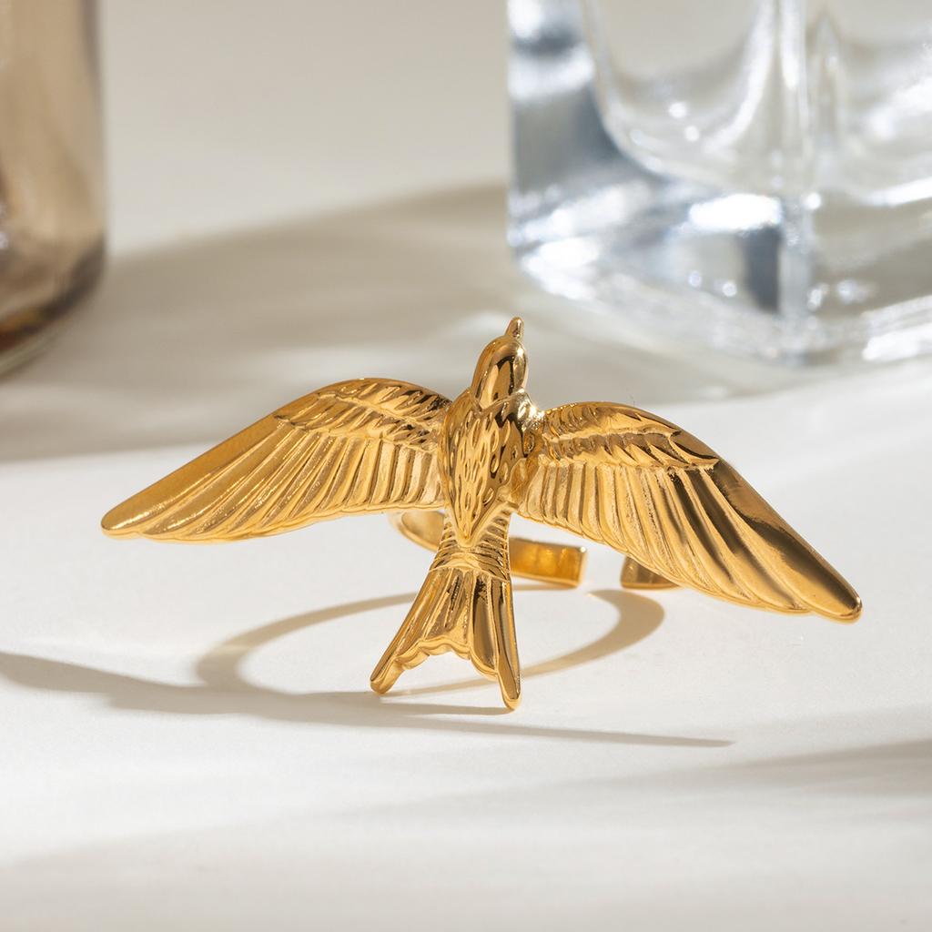 LATS Exquisit Stainless Steel Flying Bird Rings for Men Women Fashion Personality Animal Opening Ring Charm Jewelry Accessories