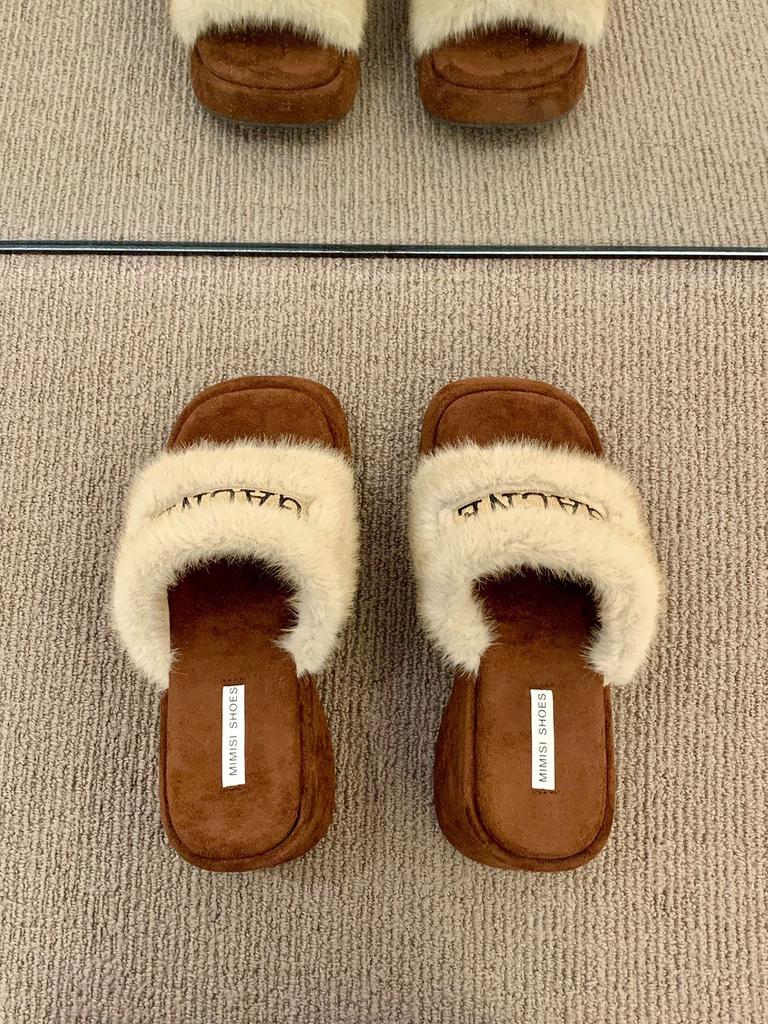 Sheepskin version~ 2025 new retro style square head slope heel with fluffy slippers women wear versatile cool slippers