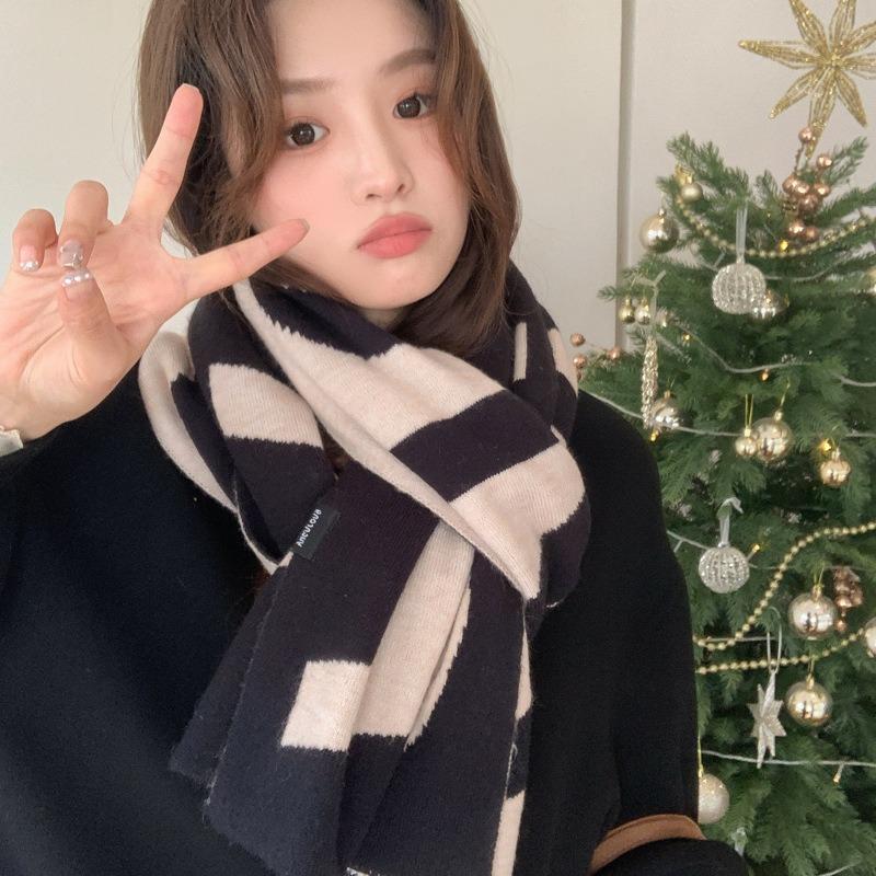 New knitted scarf women's winter versatile college style letter imitation rabbit fur couple scarf