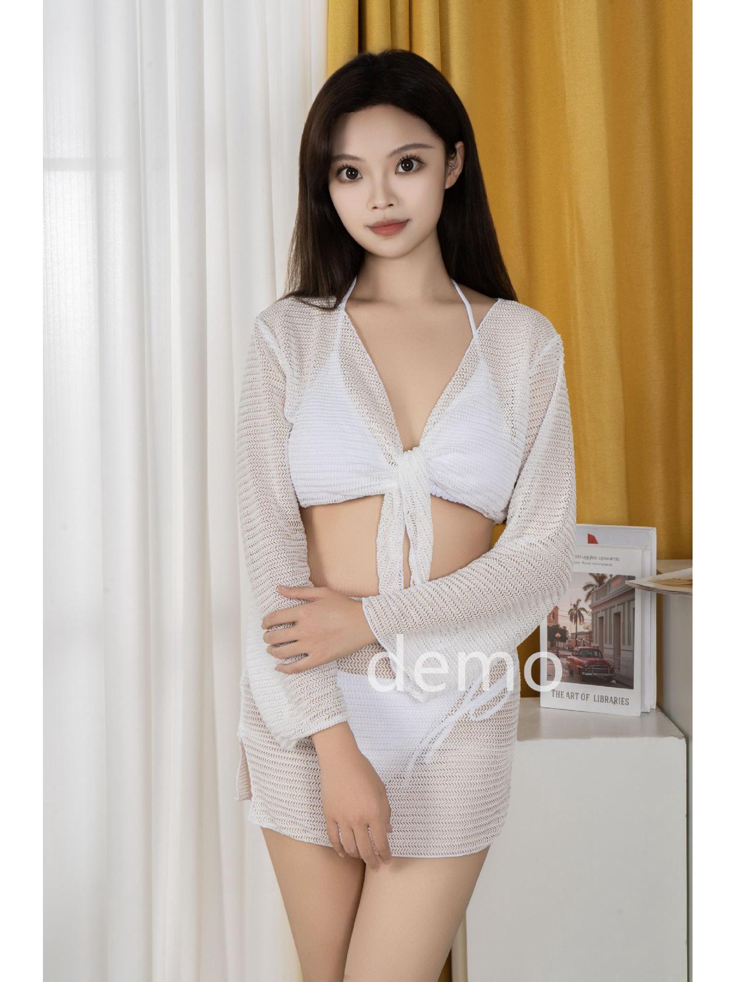 

2025 Women s Solid Color Sexy Slimming Triangle Bikini Three-Piece Swimsuit S (80-100 jin) белый