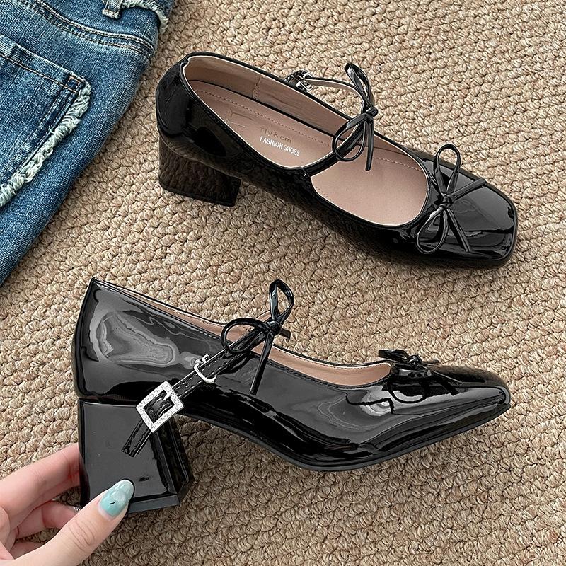 Fashion Temperament Retro Square Head Bow Thick Heel Light Mouth Single Shoes Women's New Spring and Summer Mary Jane High Heel Small Leather Shoes