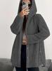Cappotto di Peluche Morbido da Donna Autunno/Inverno 2025 Europa, Colore Unito, Manica Lunga, con Cappuccio, Vestibilità Larga