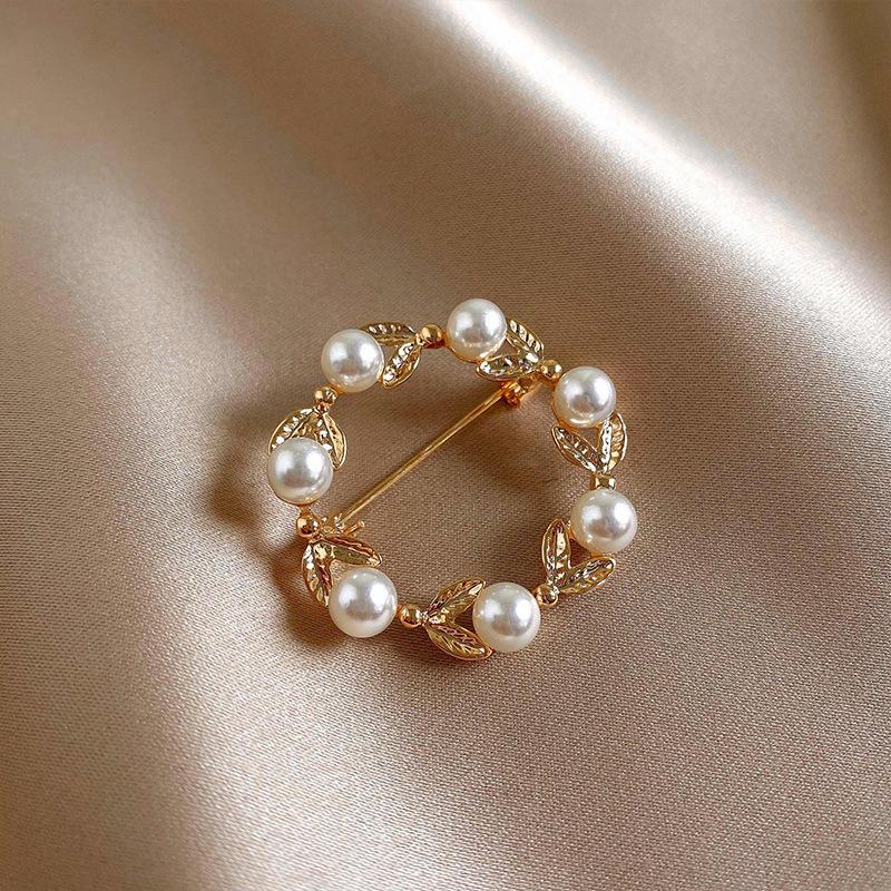 Opal Flash Diamond Bow Small Brooch Versatile Temperament Pin Anti-Light Artifact Fixed Clothes Suit Collar Pin