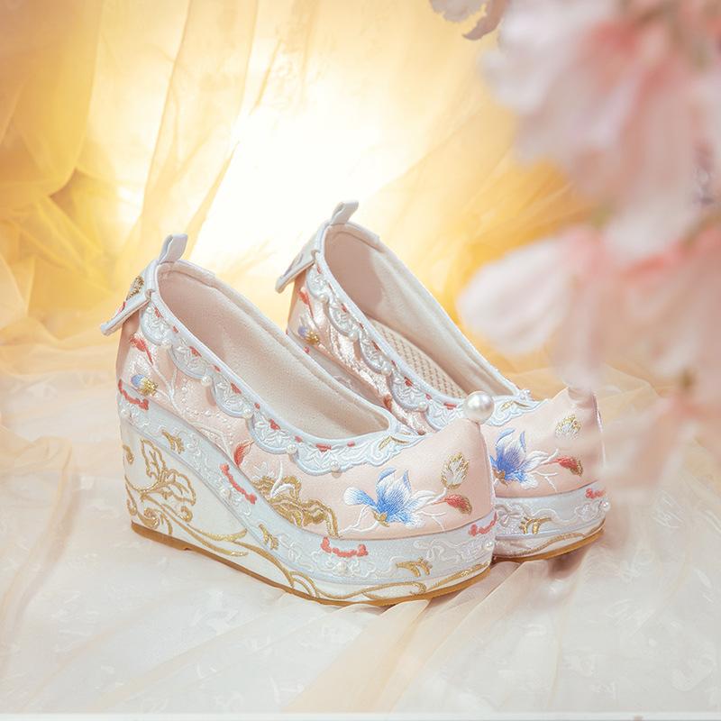 Hanfu shoes high heels ancient shoes slope heel ancient embroidered shoes pearl custom warped head shoes inner height increase bow shoes wedding
