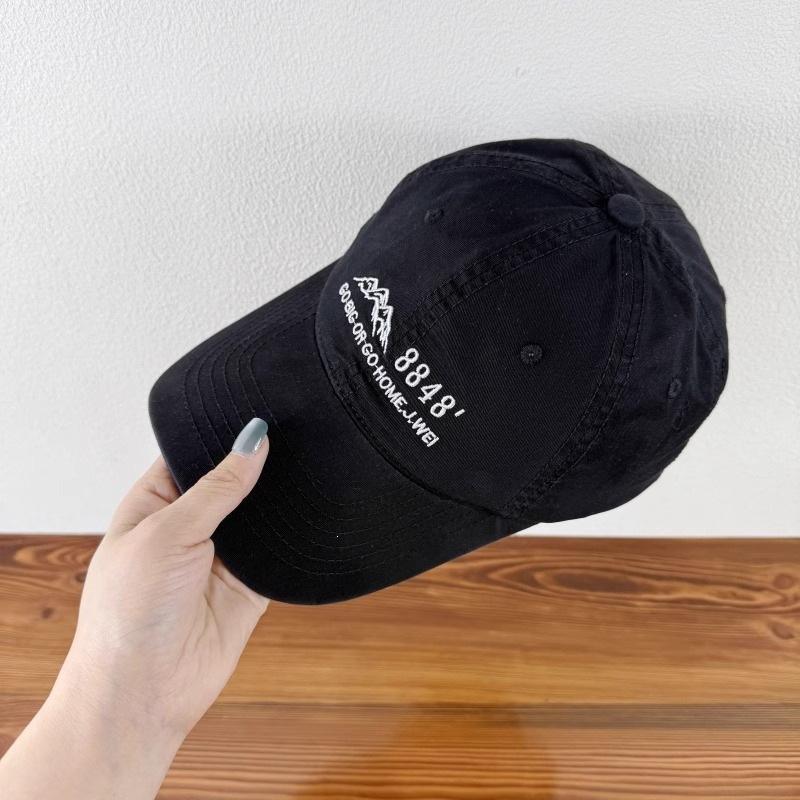 Vintage Adjustable Unisex Vintage Cap for Outdoor Hiking and Mountaineering
