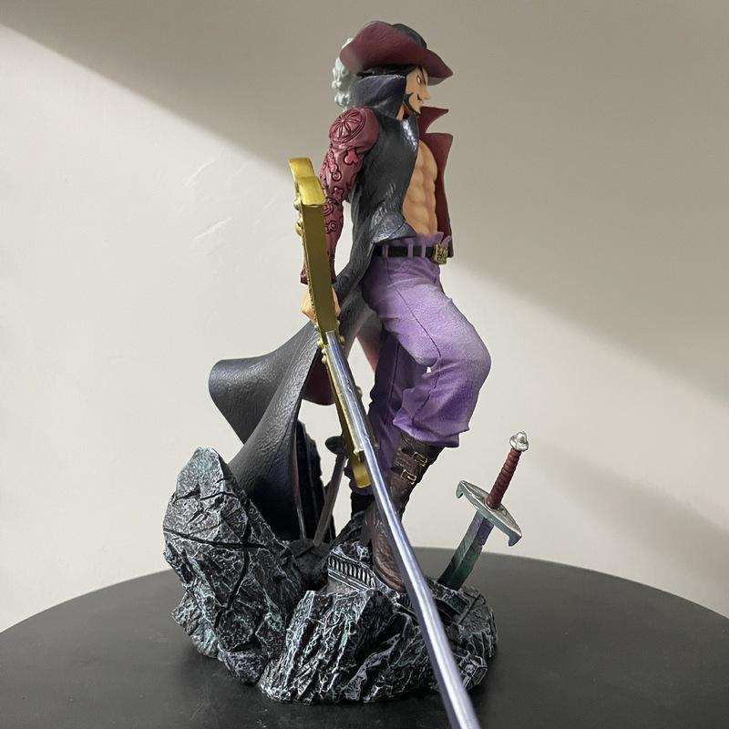 One Piece Dracule Mihawk Action Figure 28cm Manga One Pieces Figurine Anime Peripheral Collectible Figuras GK Statue Model Gift