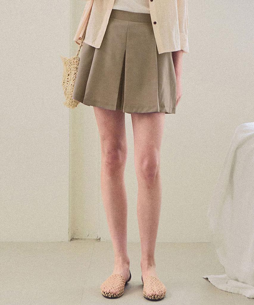 SLOWLOLLI Auren Pleats Half Pants_2 Colors