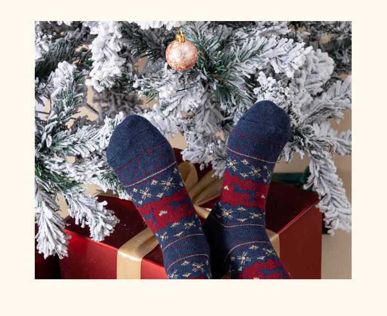 Women's Christmas Deer Wool Socks: Mid-Calf, Autumn/Winter Style, Gift Boxed
