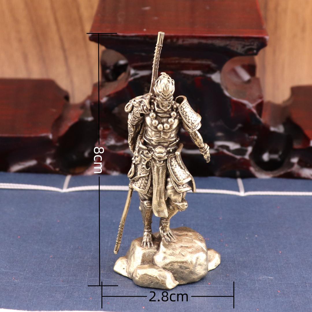 

Латунная аниме-фигурка Сунь Укуна: Трендовое украшение для автомобиля «Черный миф»