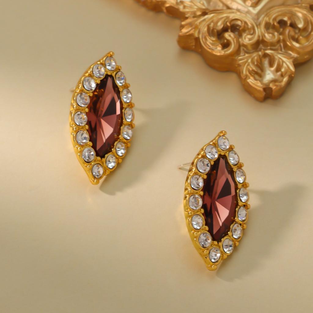 Vintage Necklace Earring Set Niche Design Fashionable Personality Plated With Real Gold