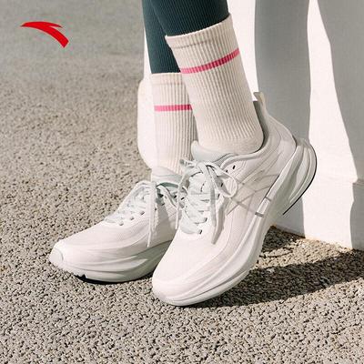 Yuntu Women's Cushioned Running Shoes