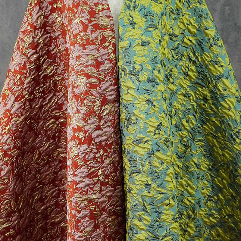 1M Tessuto Floreale Rilievo 3D Retrò Filato Jacquard di Seta Oro Argento Tessuto Tinto in Filo Per Cucito Fai da Te Cheongsam Hanfu Abito Cappotto Completo Borsa