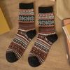 Herrensocken Herbst Winter Mode Retro Geometrische Muster Mittelhohe Socken Herren Japanische Mode Ethnisch Vintage Lange Socken