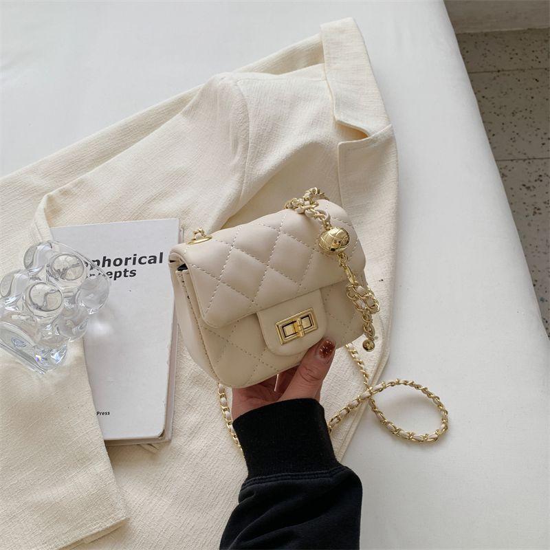 

Classic Style Mini Female Summer Internet Celebrity Diamond Crossbody Bag White small size