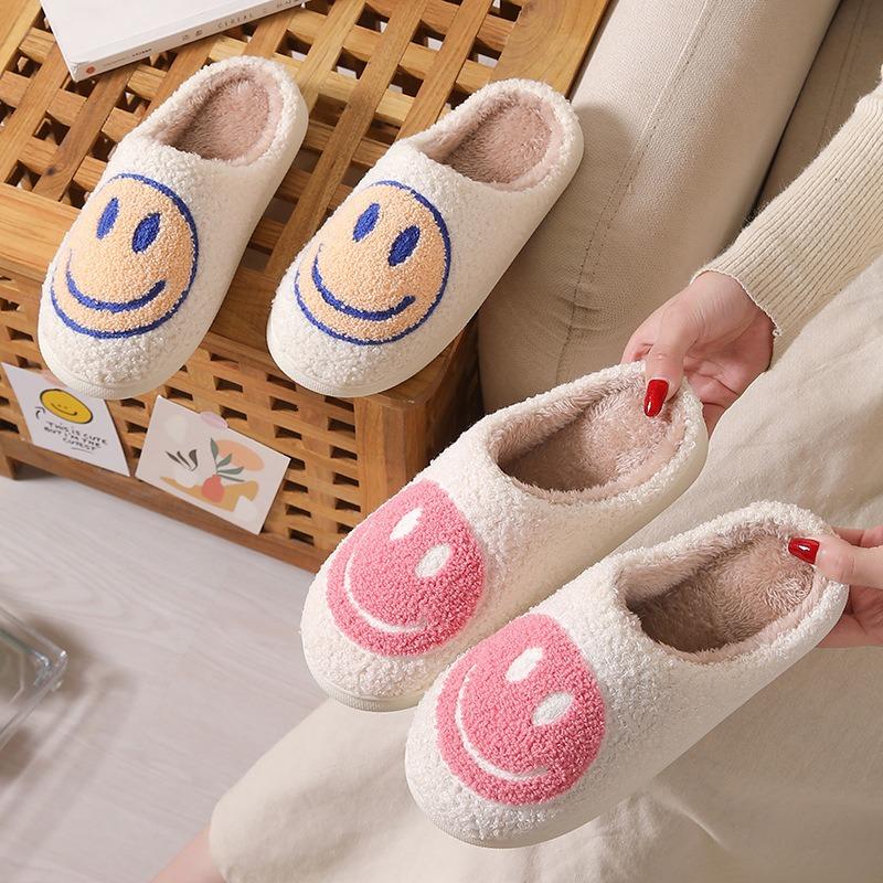Winter cute cartoon smiley face home cotton slippers home fluffy slippers female couple warm slippers indoor