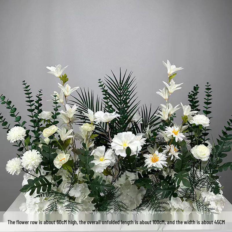 Künstliche Blumendekorationen für den Hochzeitsgang & die Bühne