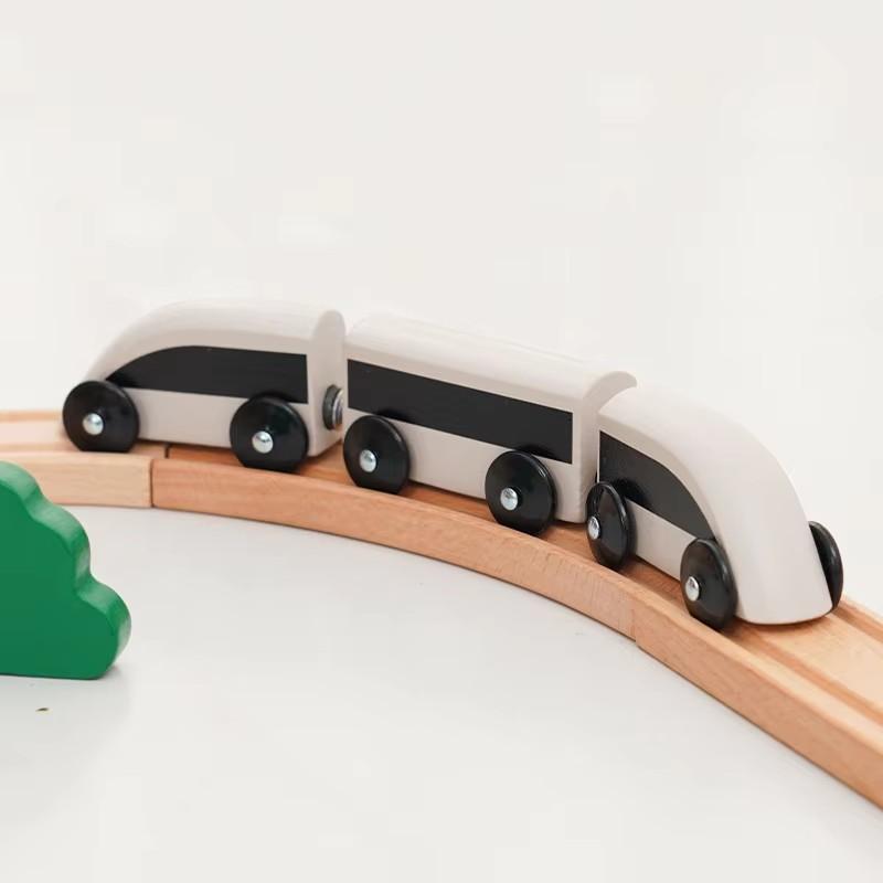 1pcs Magnetic Train Toys Wooden Train Locomotive Car Truck Railway Accessories Fit for Wooden Tracks Toys for Kids Gifts