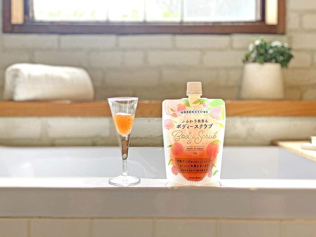 Yamanashi Prefecture Peach Scented Body Scrub in Aloe Vera Yamanashi Prefecture Peach 150g (Made Japan, Massage, Exfoliating, Leaf, Extract, Peach)