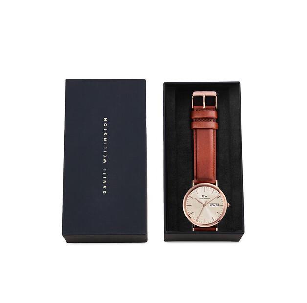 Часы Daniel Wellington Classic Day Display 40
