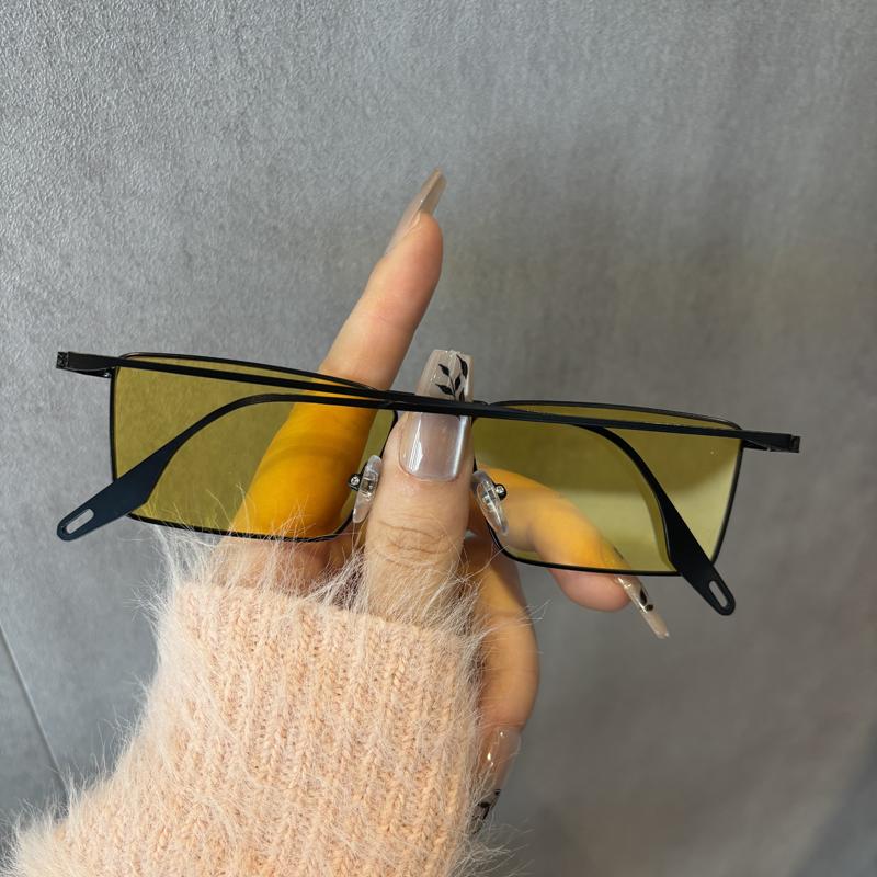 Metal Punk Night Vision Goggles Small Box Yellow Lenses Cycling Glasses Sunglasses Fashionable Men Women Personalized Street Pho