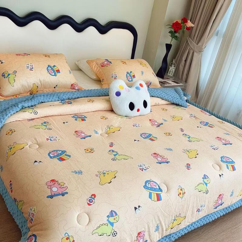 Brangdy Doudou Velvet Kids Comfort Quilt