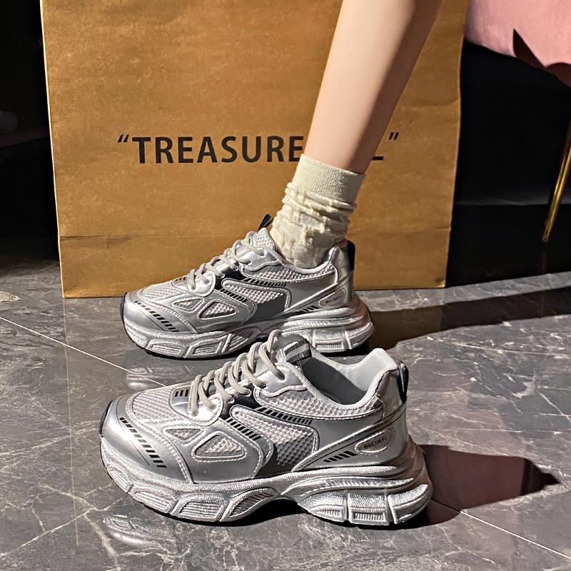 Luxary Women Sneakers Korean Version Women Running Shoes Fashion Trend Thick Sole Sport Shoes Breathable Mesh Silver Casual Shoe