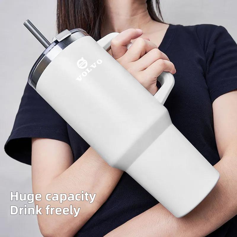 1200ML Insulated Tumbler with Handle Straw Travel Cup Coffee Cup For Volvo C60 XC40 V70 XC90 V40 V50 R 190h XC SC60 C30 S60 V60 RU1