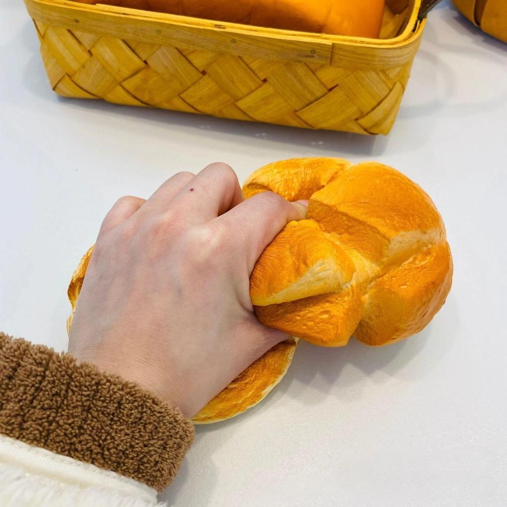 Soft Premium Quality Slow Rising Squishy Bread Oversized Pineapple Bun Stress Relief Toy Prank Decoration Unique Birthday Gift