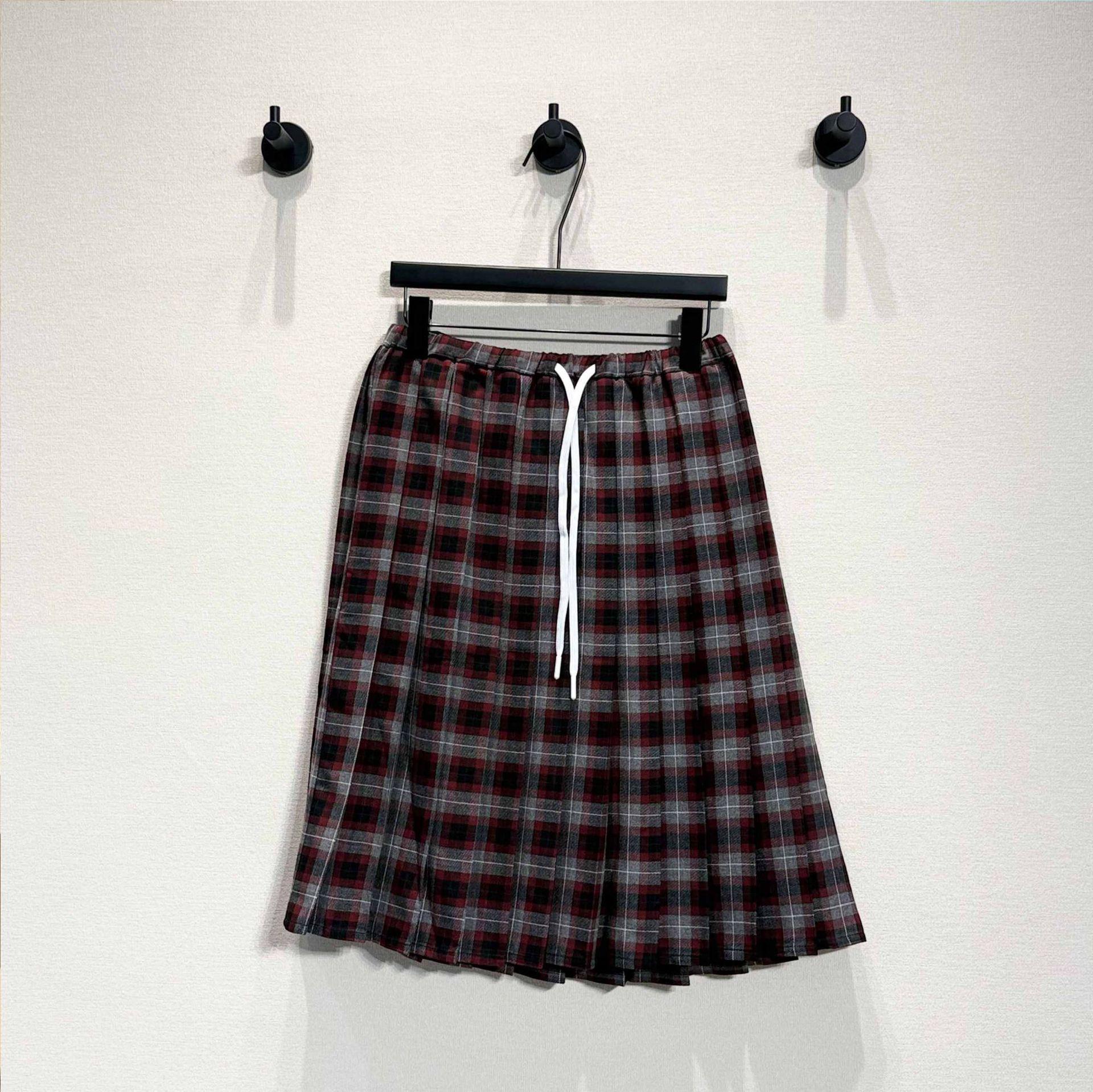 2025 Autumn/Winter MIU-Style Pleated Midi Skirt with Logo and Elastic Waist S темно-красного