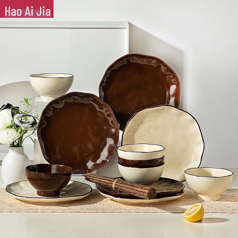 Hao Ai Jia Creamy Dream 18-Piece Ceramic Dinnerware Set