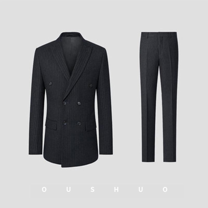 Men's Slim Fit Double-Breasted Gray Striped Suit - British Style Business Casual/Formal Tuxedo for Groom or Wedding.