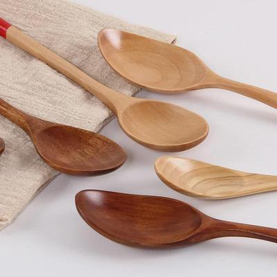 „Suppen- und Kaffeelöffel aus Holz im japanischen Stil mit langem Griff und Drahtwicklung“