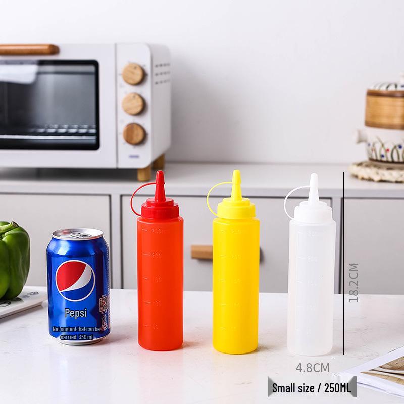 Household Squeeze Oil Bottle - Pointed Mouth for Kitchen Seasoning, Tomato Jam, Salad, or Commercial Use.