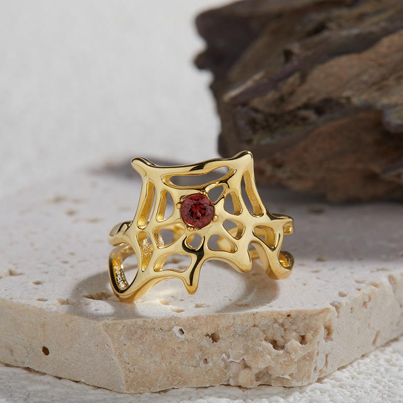 

925 Sterling Silver Natural Garnet Transparent Sapphire Colored Treasure Ring Female Personality Exaggerated Spider Web