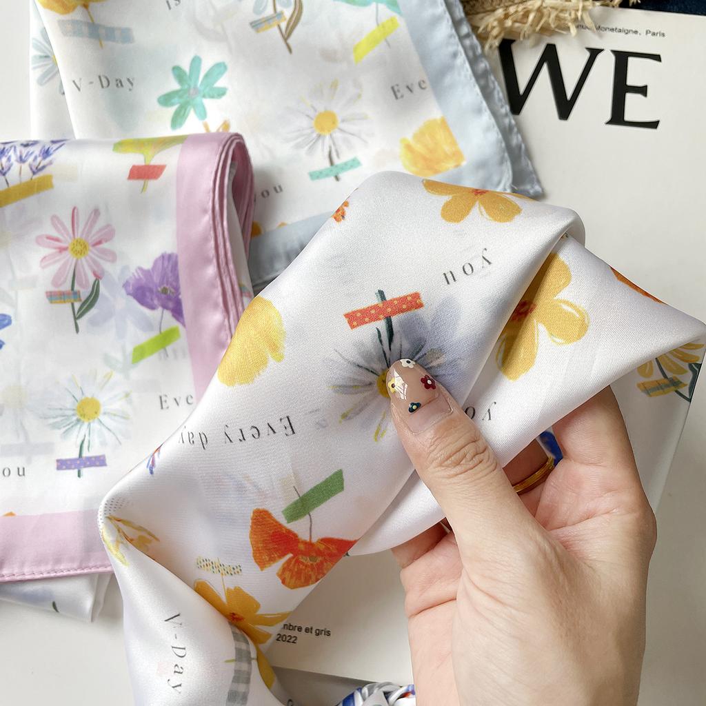 Fresh And Sweet Flower Silk Scarf Square Scarf Women'S Literary And Decorative Headscarf Square Scarf High-End Silk Scarf Thin
