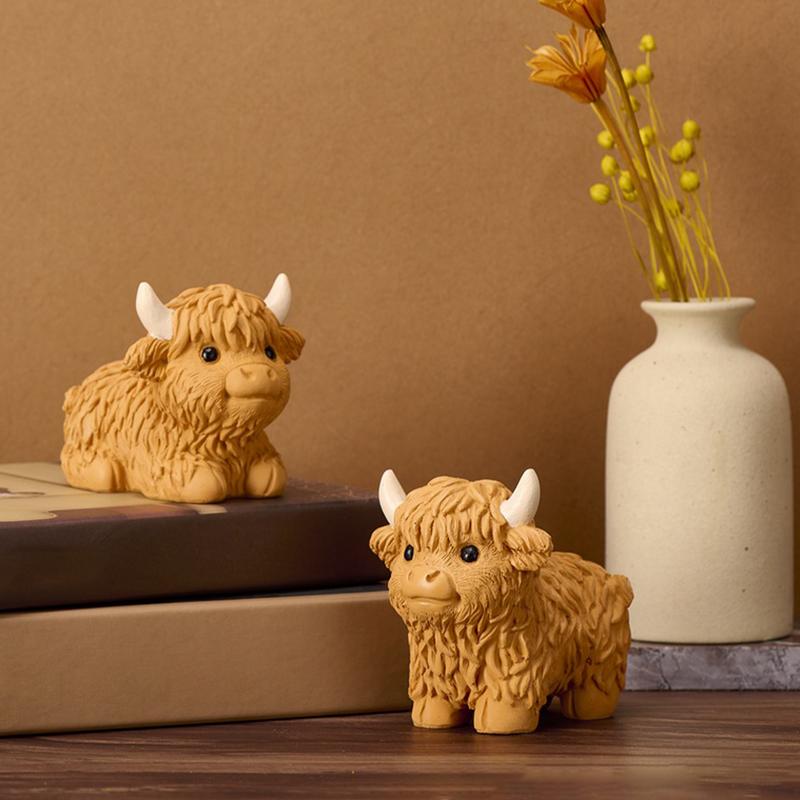 Highland Cow Statue Farmhouse Animal Sculpture Ornaments Cute Figurine Desktop Resin Animal Landscape Home Ornament