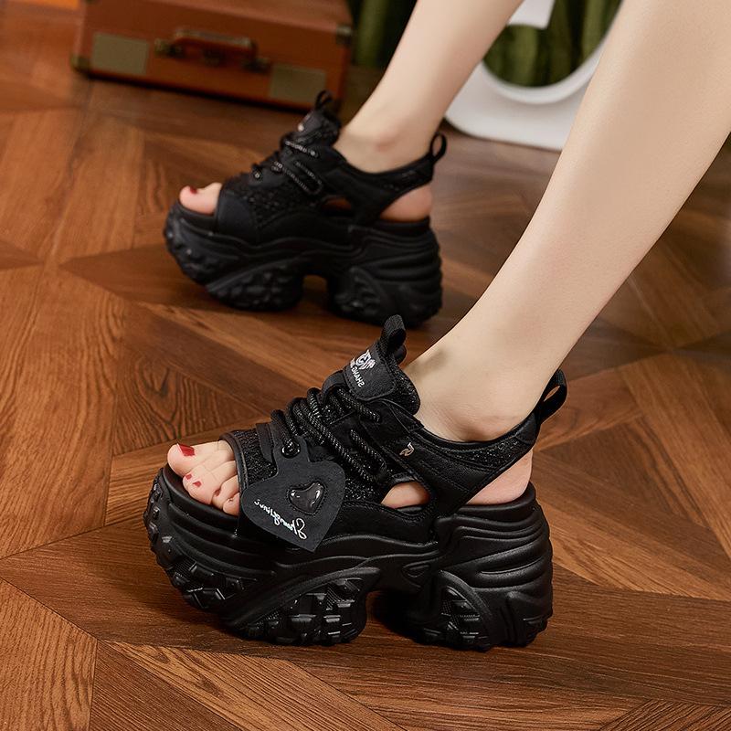 Platform Sandals Women's 2025 Summer New Dad Small Height-increasing Shoes Wear Versatile Sports Casual Beach Shoes