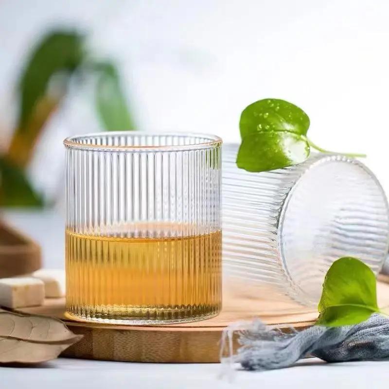 Glasbeker in Koreaanse stijl Sapdrank Koffiekop Verticaal patroon Transparant Whiskyglas Handgemaakt Creatief Fancy Glas Wijnkop