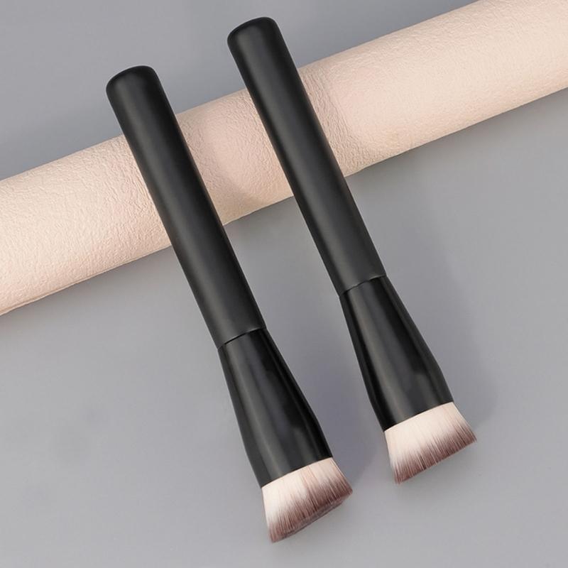 Schräger Make-up-Pinsel zum Konturieren und für Rouge Weiche Synthetikborsten Stabiler Griff aus Aluminiumlegierung Professionelles Kosmetikwerkzeug