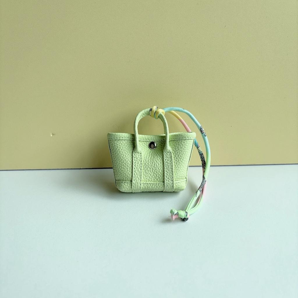 New leather garden small bag 2025 trendy mini garden bag foreign gas bag pendant creative car pendant