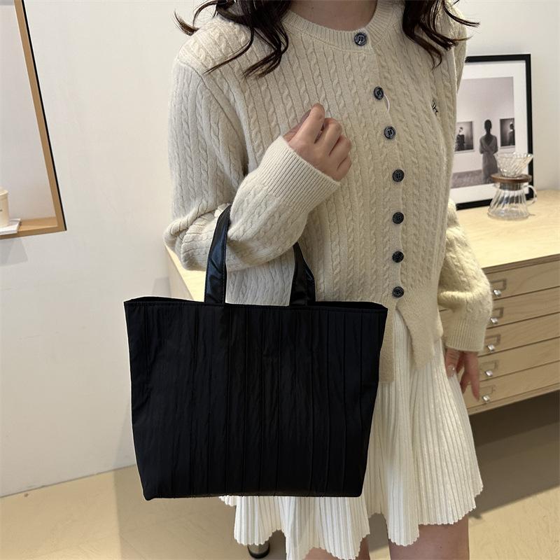 Retro trend solid color handbag bag 2025 new large capacity personality fashion simple commuter underarm tote bag