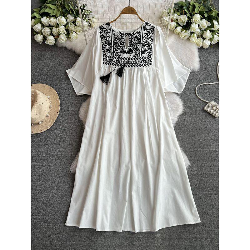 

Plus Size Women s Clothing 2024 New Arrival Summer Plus Size Ladies Loose Belly-Covering Slimming Embroidered Overknee Long A- line Dress White All yards