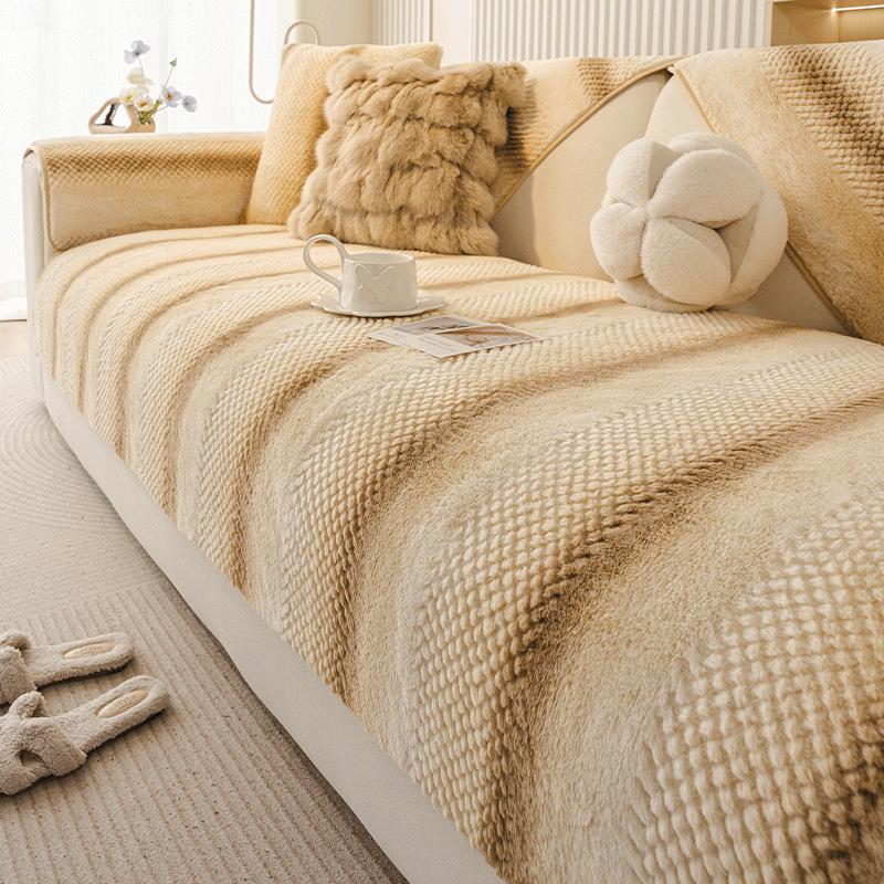 

High-End Thick Rabbit Plush Sofa Cover French Soft Fish Scale Couch Cushion for Living Room Comfortable and Non-Slip Dust Cover 70*70cm