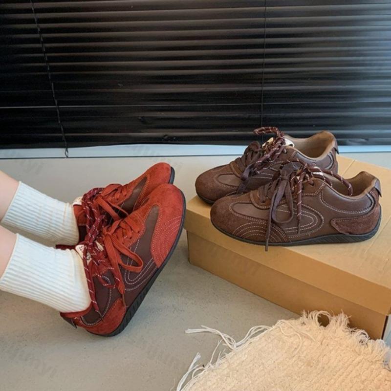 Women Flat Casual Sports Shoes Spring Comfortable Non Slip Outdoor Fashion Flats Casual Retro Lace-Up Soft Sole Female Sneakers