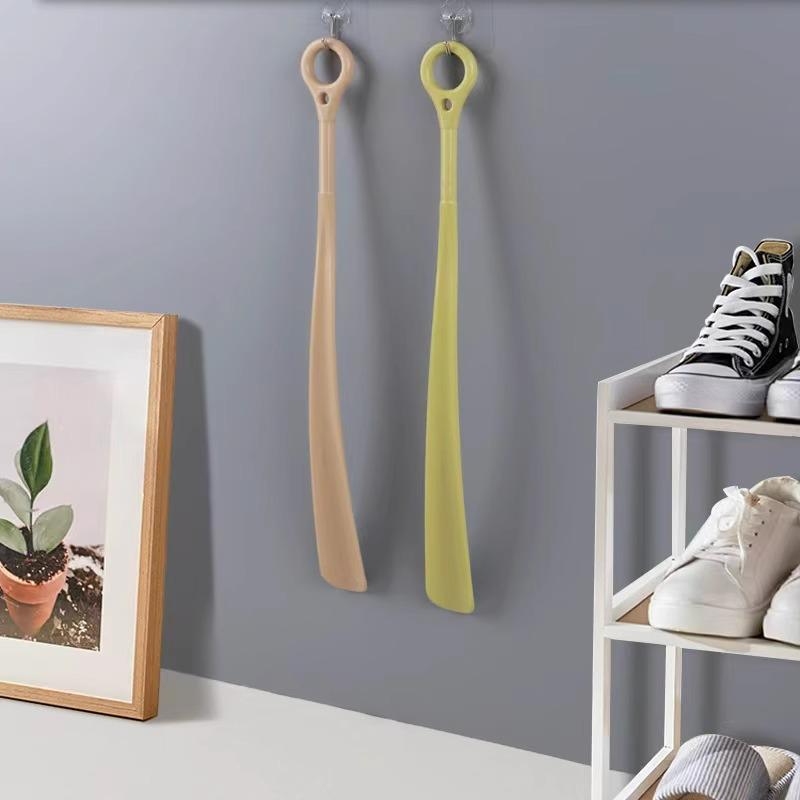 Extended Plastic Shoehorn - No Bend Long Handle for Easy Shoe Wearing, Ideal for Pregnant Women