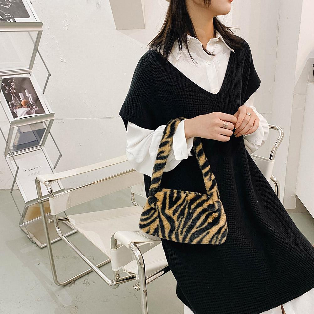 Retro Animal Pattern Underarm Bag Women Mini Plush Shoulder Handbags Purse