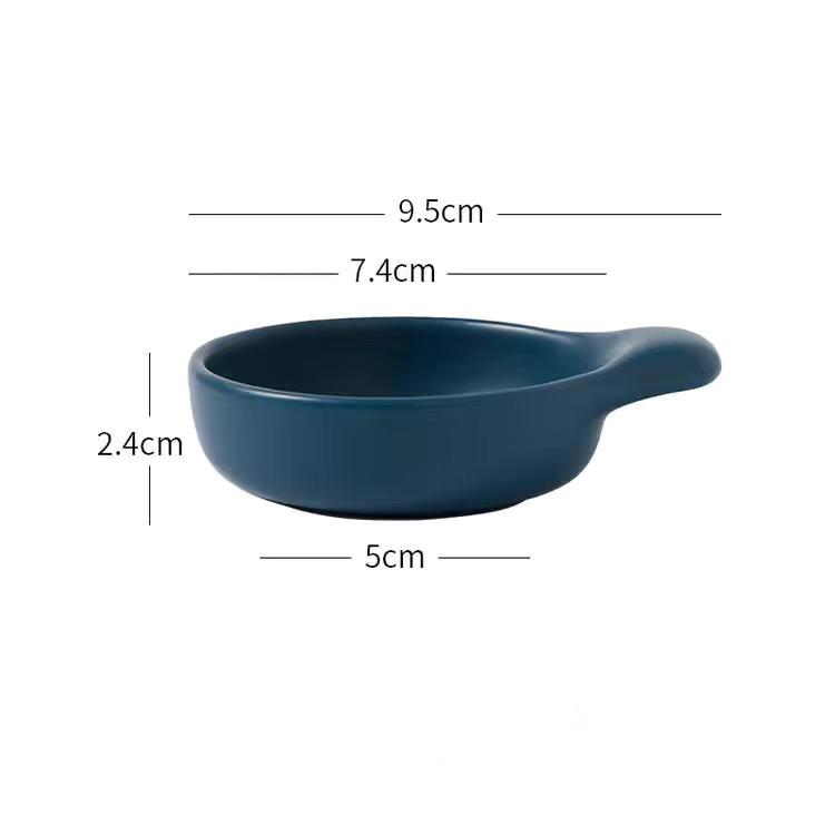 

Простая однотонная маленькая тарелка в скандинавском стиле, тарелка для соуса, керамическая посуда, маленькая кухонная тарелка, практичный инструмент для приправы синий