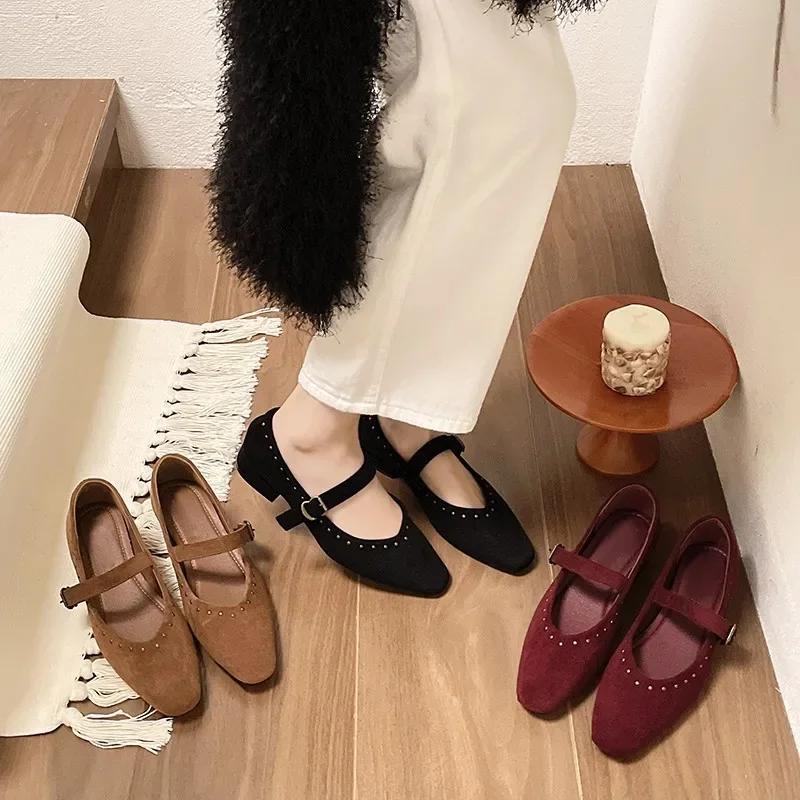 Fashion Vintage Mary Jane 2025 New Style French Elegant Cropped Studded Round Toe Shallow Sole Evening Shoes Soft Sole Day Shoes